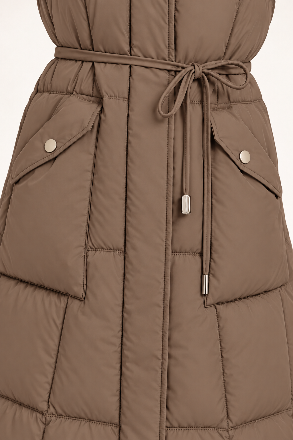 Parka lungo trapuntato con coulisse — Taupe, dettaglio delle finiture