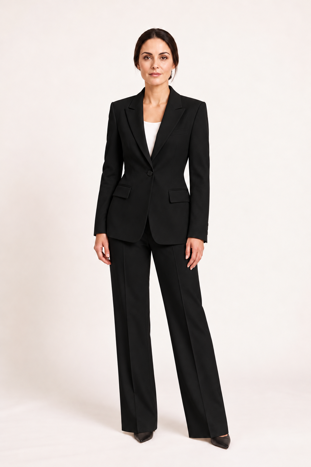 Completo con blazer sagomato, Sofia, vista frontale — Nero