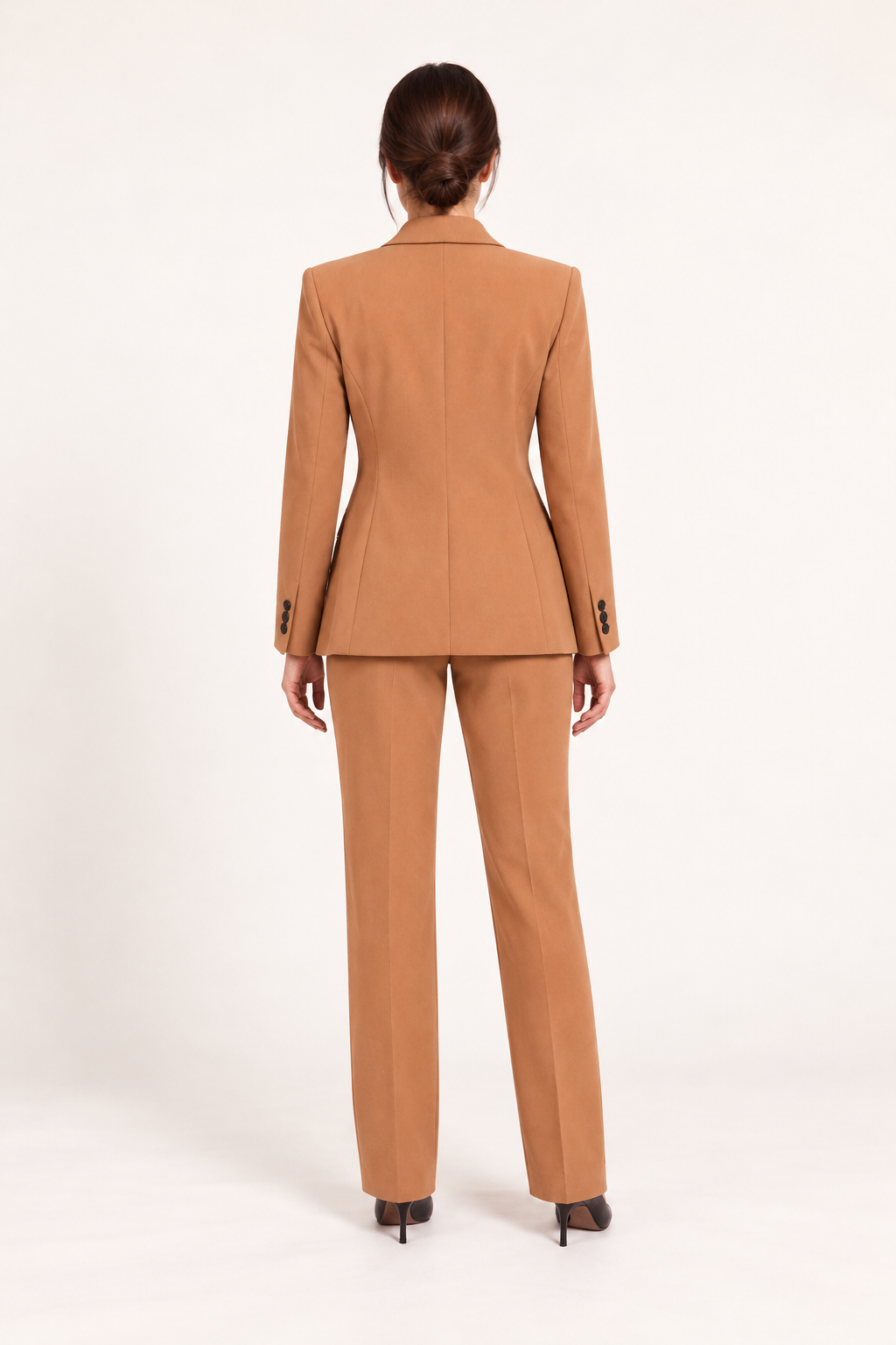 Completo monopetto con pantaloni dritti — Cammello, Sofia, vista posteriore