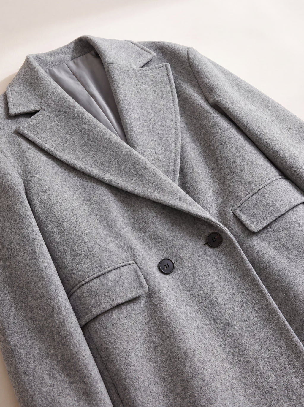 Cappotto lungo — Grigio, dettaglio del capo